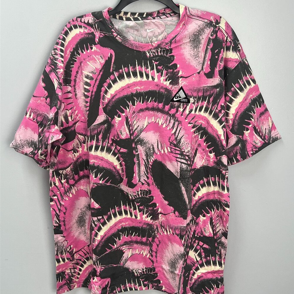 Nike Kyrie Pink & Black Flytrap Print T-Shirt DZ2691-068 Men’s Small or LT